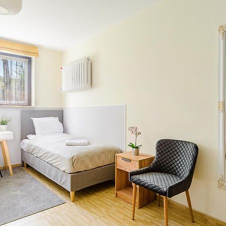 P&O Apartments Juhasow - Wawer Varsó Kültér fotó